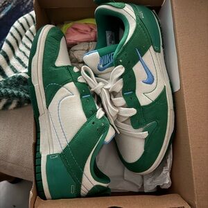 Nike Kids Green and Blue Sneakers
